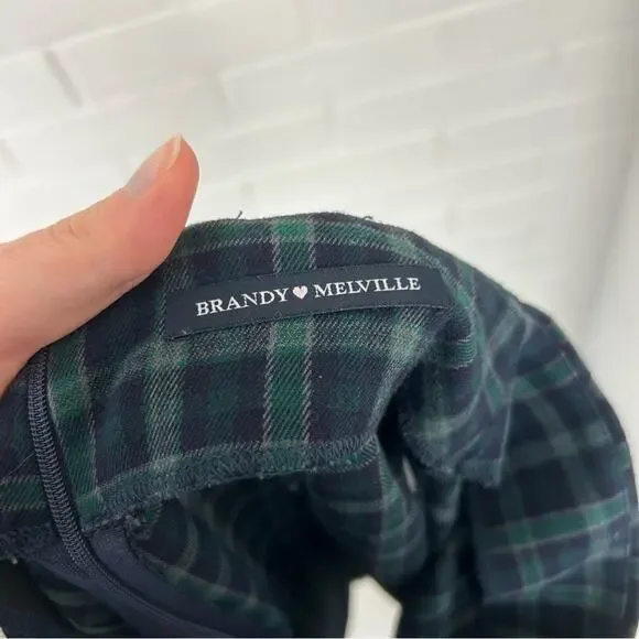 Brandy Melville Green Plaid Mini Skirt - Picture 3 of 10